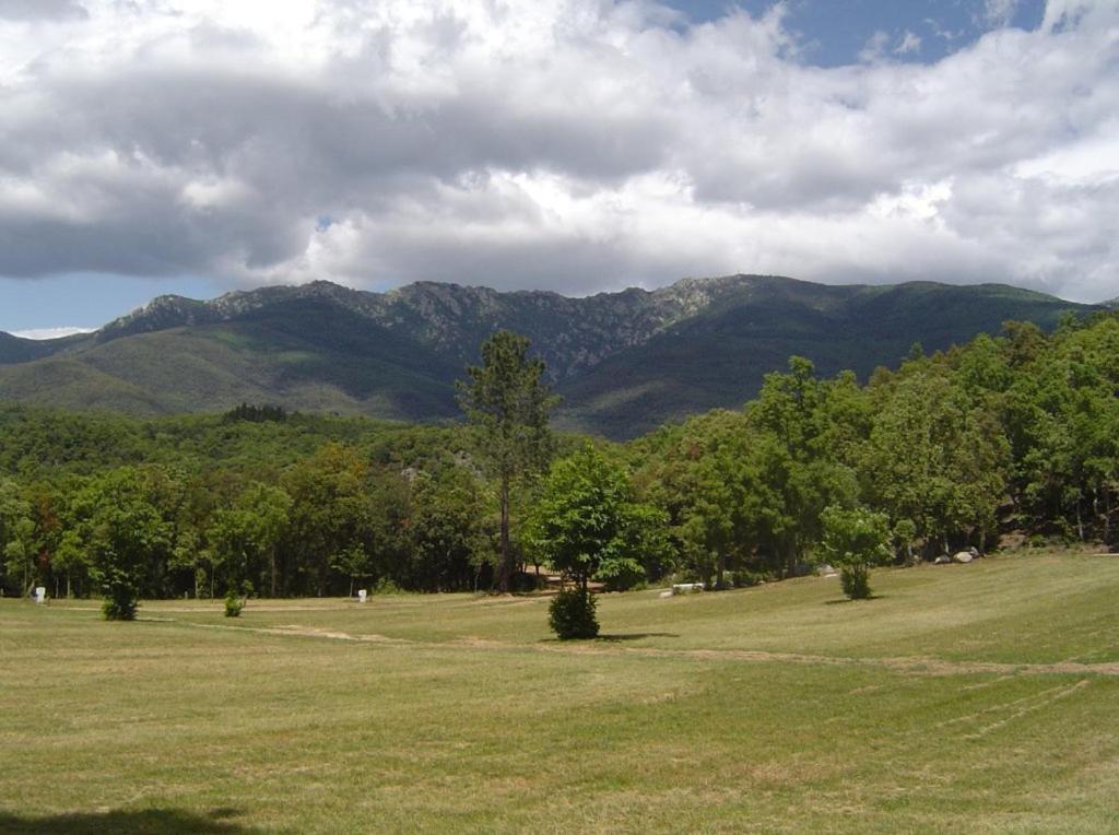 Camping Maçanet de Cabrenys Buitenkant foto
