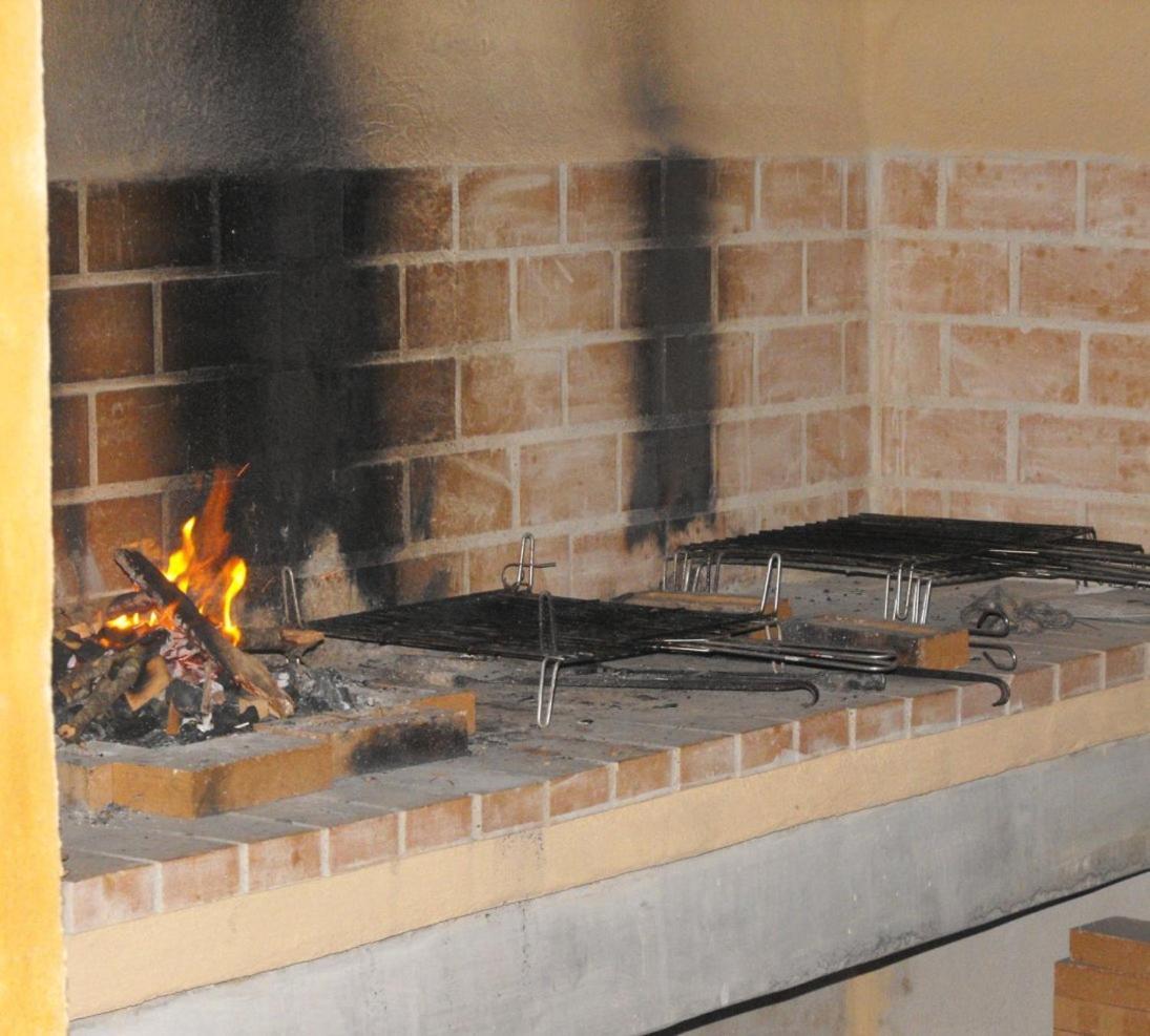 Camping Maçanet de Cabrenys Buitenkant foto