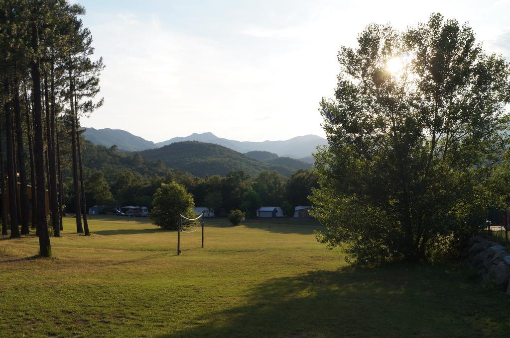 Camping Maçanet de Cabrenys Buitenkant foto