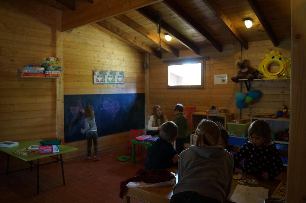 Camping Maçanet de Cabrenys Buitenkant foto