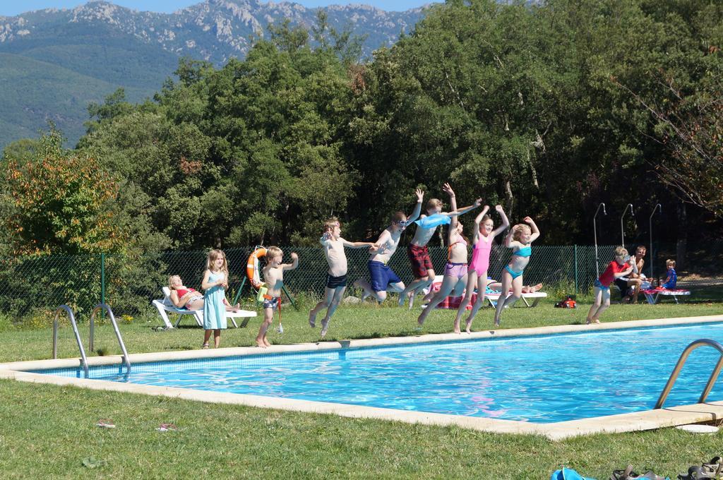Camping Maçanet de Cabrenys Buitenkant foto