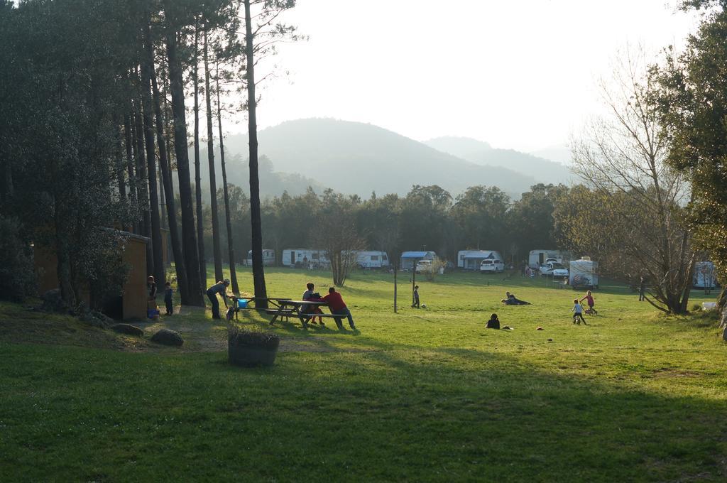 Camping Maçanet de Cabrenys Buitenkant foto